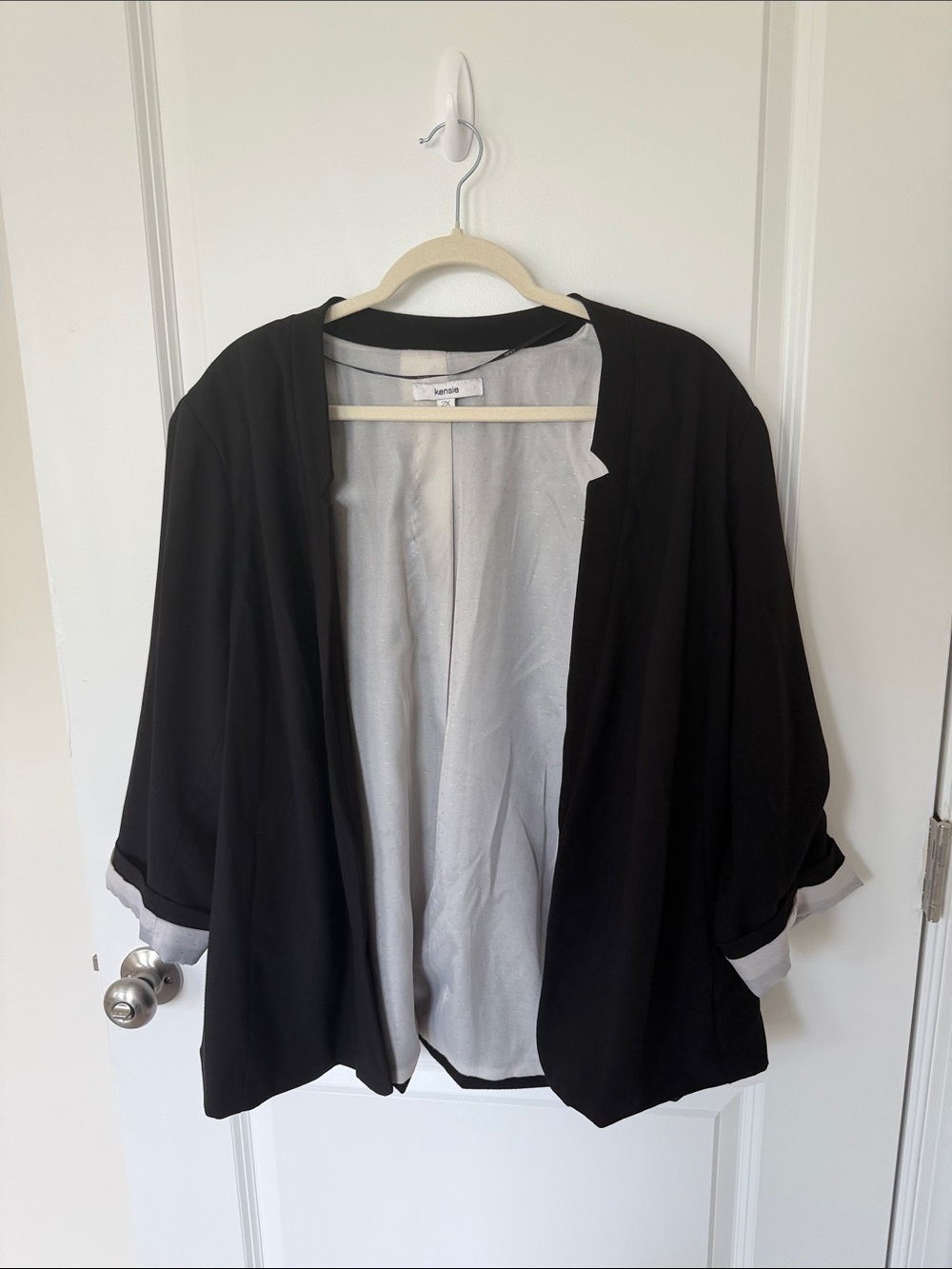 Kensie Black Open-Front Cardigan with Light Gray Lining